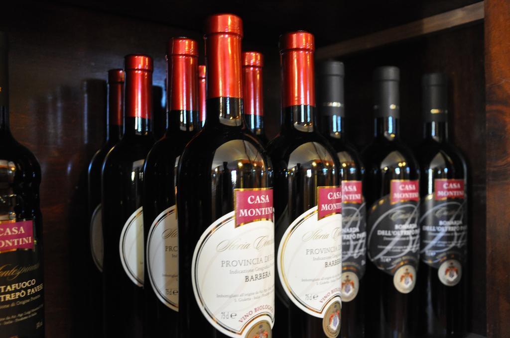 Santa GiulettaAgriturismo Corte Montini别墅 外观 照片