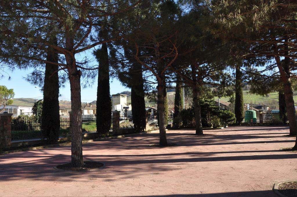 Santa GiulettaAgriturismo Corte Montini别墅 外观 照片