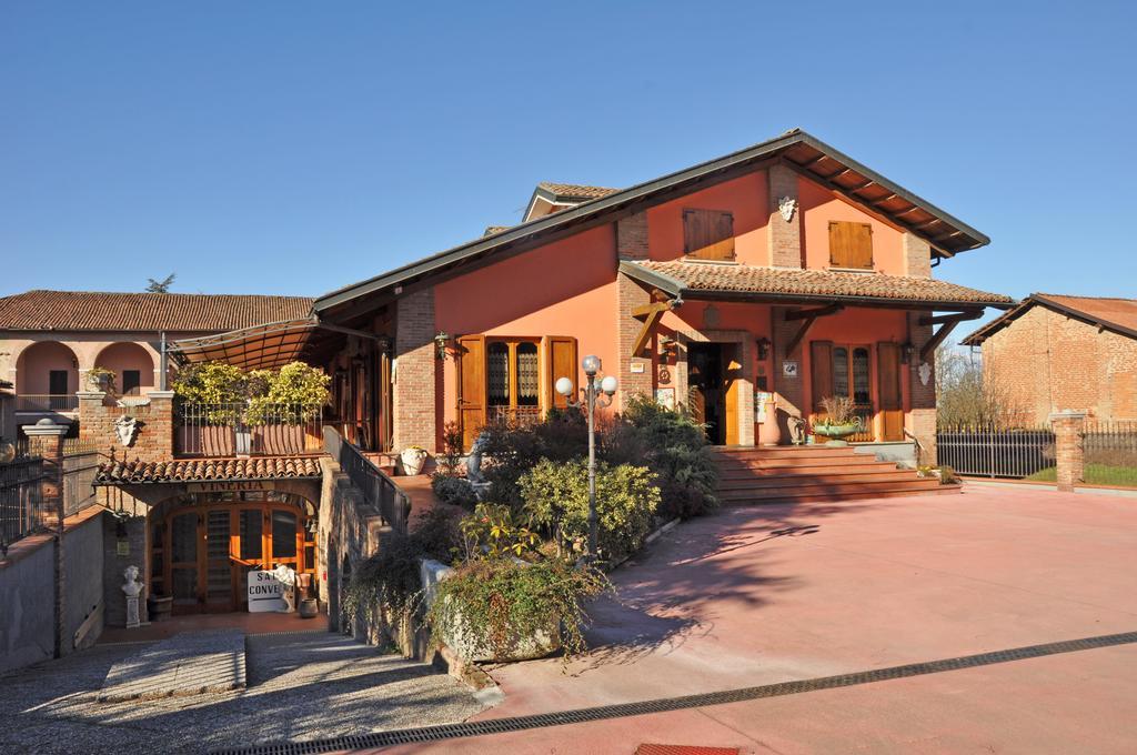 Santa GiulettaAgriturismo Corte Montini别墅 外观 照片