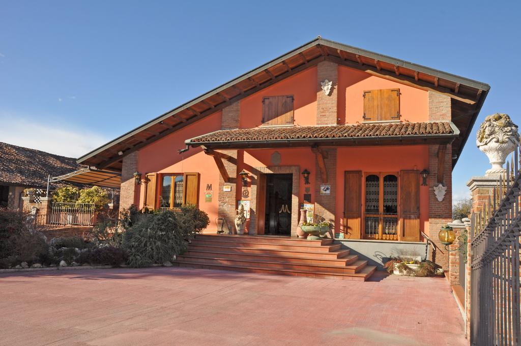 Santa GiulettaAgriturismo Corte Montini别墅 外观 照片