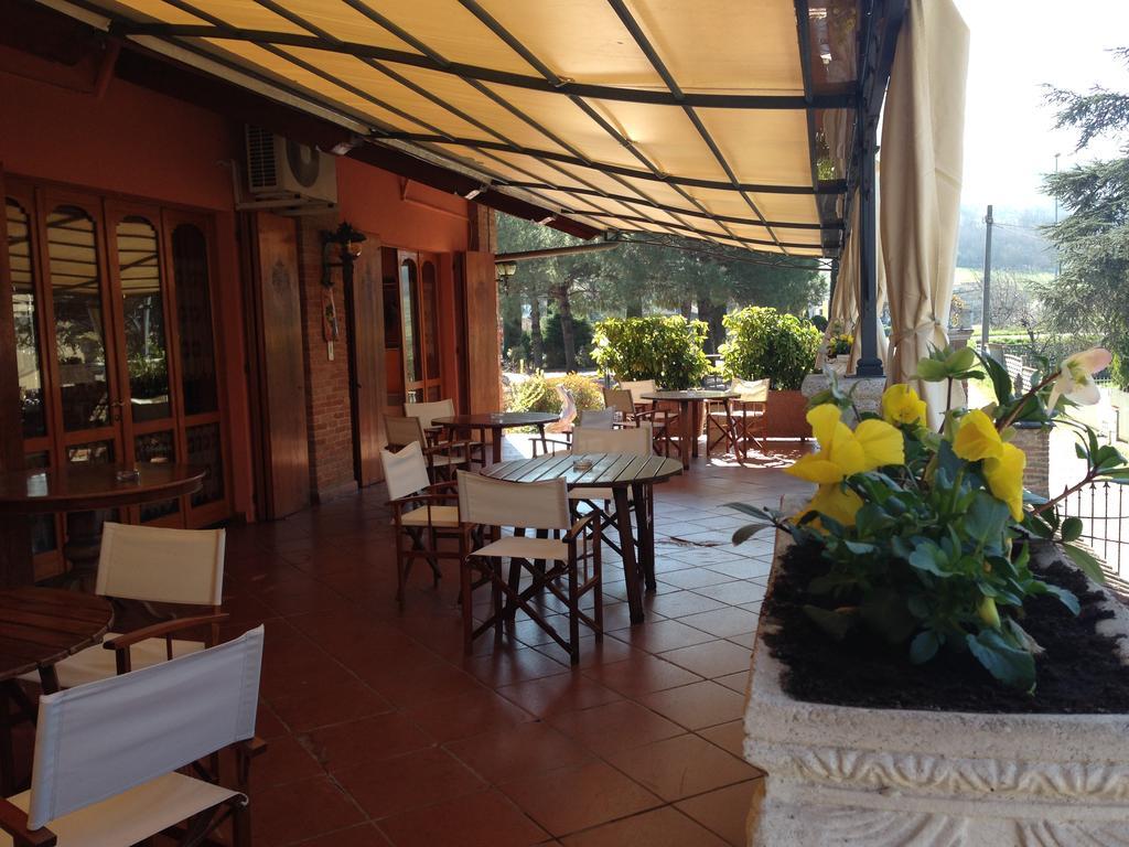 Santa GiulettaAgriturismo Corte Montini别墅 外观 照片