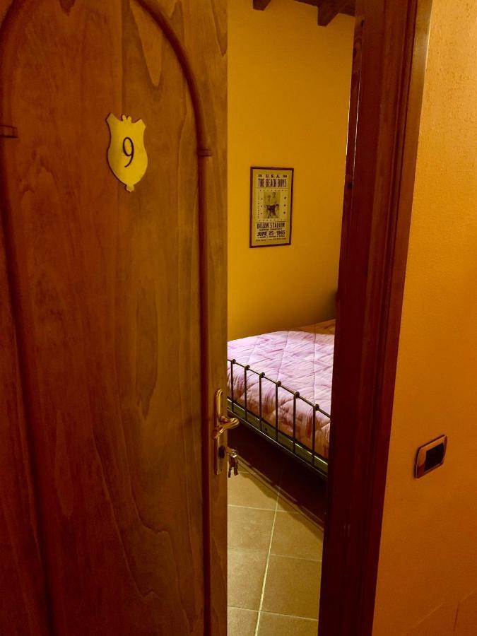 Santa GiulettaAgriturismo Corte Montini别墅 外观 照片