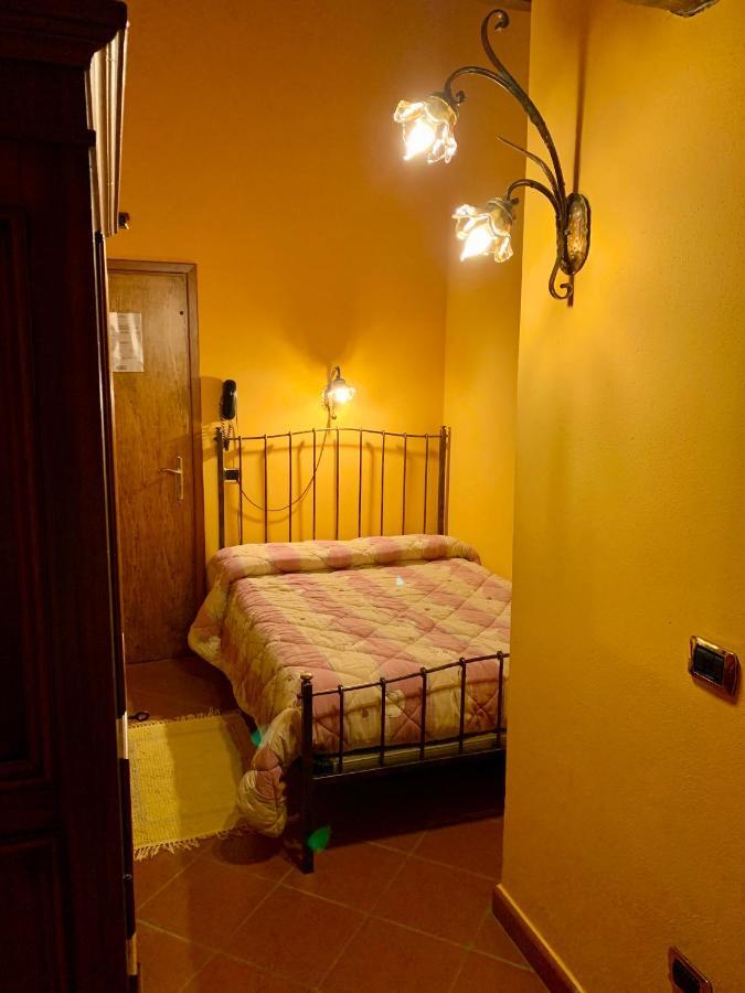 Santa GiulettaAgriturismo Corte Montini别墅 外观 照片