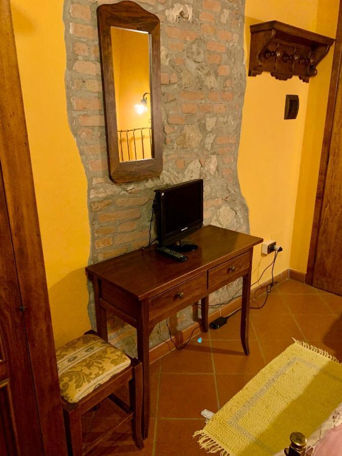 Santa GiulettaAgriturismo Corte Montini别墅 外观 照片