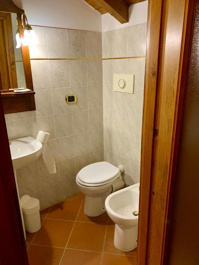 Santa GiulettaAgriturismo Corte Montini别墅 外观 照片